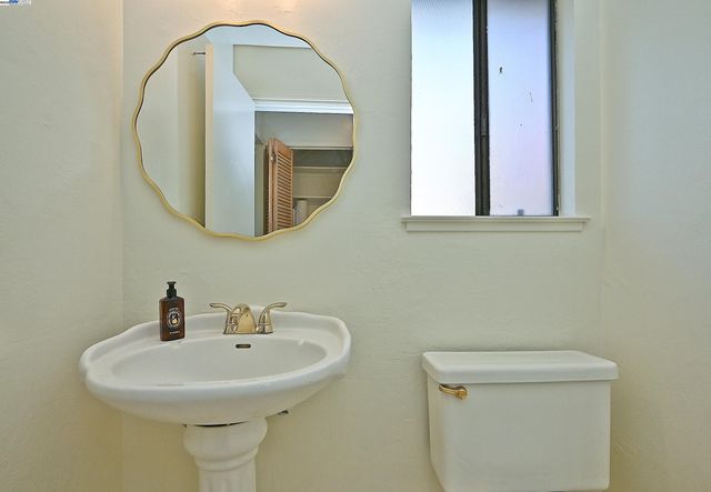 405 Thistle Cir, Martinez, CA 94553