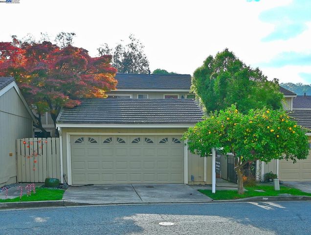 405 Thistle Cir, Martinez, CA 94553