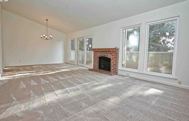 405 Thistle Cir, Martinez, CA 94553