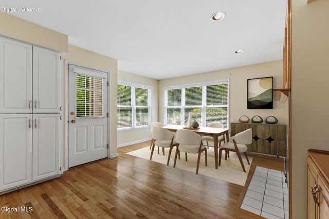 703 Maple Lane, Niskayuna, NY 12309