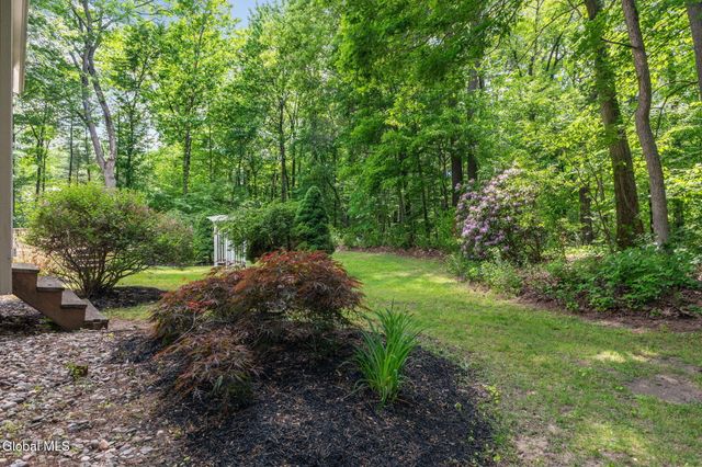 703 Maple Lane, Niskayuna, NY 12309
