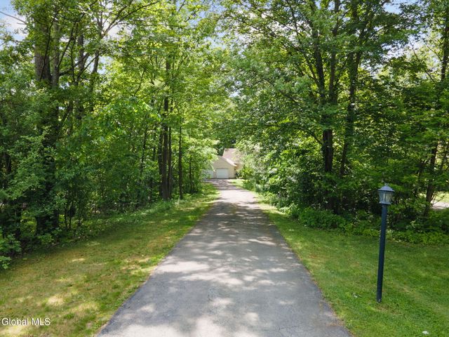 703 Maple Lane, Niskayuna, NY 12309
