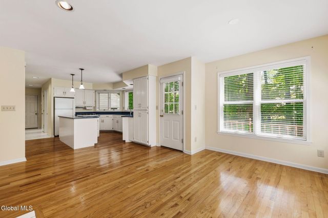 703 Maple Lane, Niskayuna, NY 12309