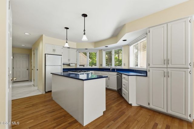 703 Maple Lane, Niskayuna, NY 12309