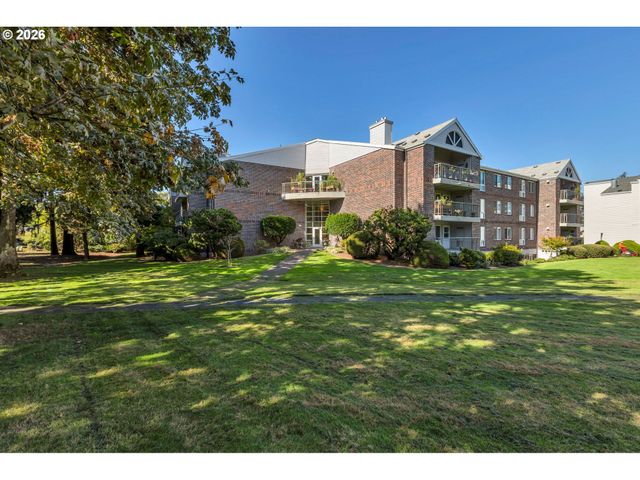 15420 Ne KNOTT St 13, Portland, OR 97230
