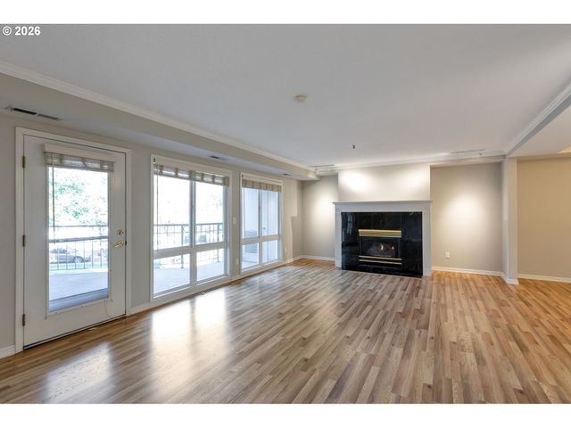 15420 Ne KNOTT St 13, Portland, OR 97230