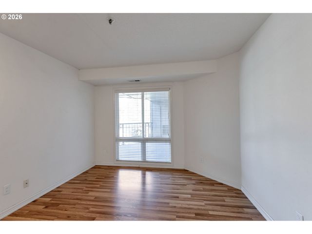 15420 Ne KNOTT St 13, Portland, OR 97230