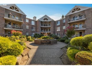15420 Ne KNOTT St 13, Portland, OR 97230
