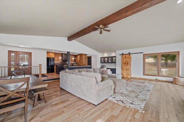 N51W27909 N Willow Creek DRIVE, Pewaukee, WI 53072