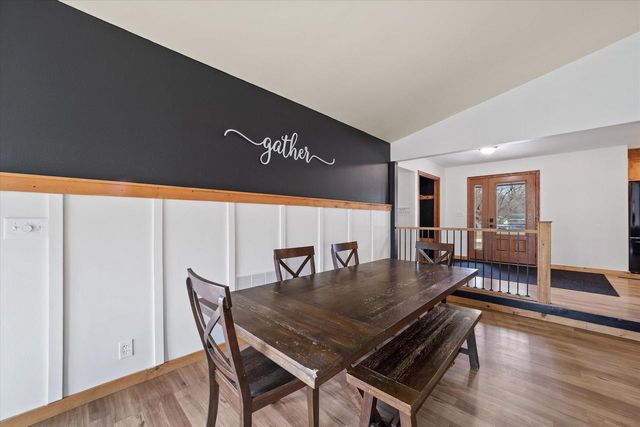 N51W27909 N Willow Creek DRIVE, Pewaukee, WI 53072