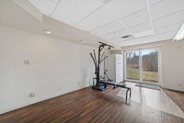 N51W27909 N Willow Creek DRIVE, Pewaukee, WI 53072