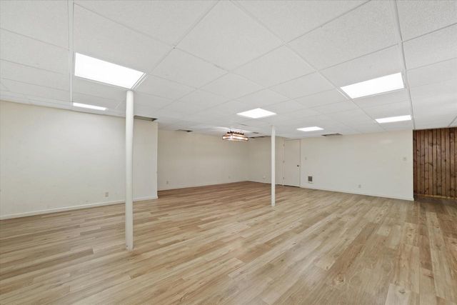 N51W27909 N Willow Creek DRIVE, Pewaukee, WI 53072