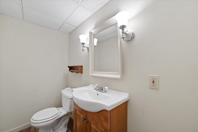 N51W27909 N Willow Creek DRIVE, Pewaukee, WI 53072