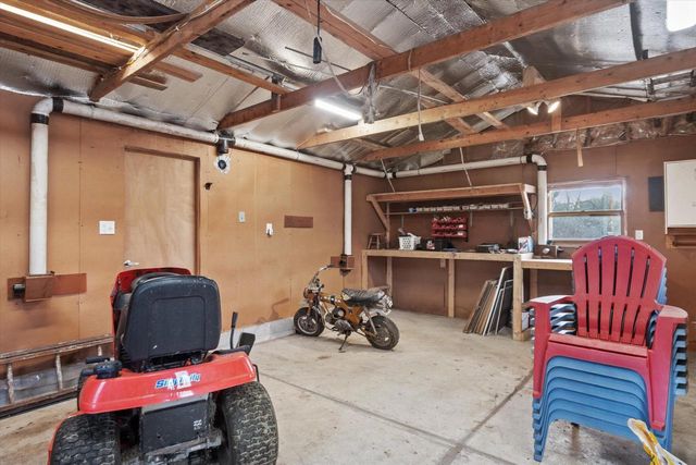 N51W27909 N Willow Creek DRIVE, Pewaukee, WI 53072