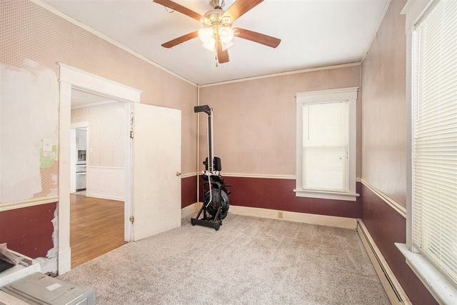 21 W Shepard Street, Hartford, MI 49057