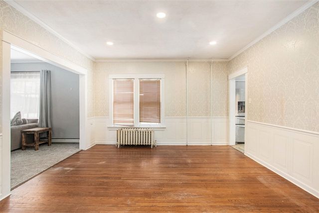 21 W Shepard Street, Hartford, MI 49057