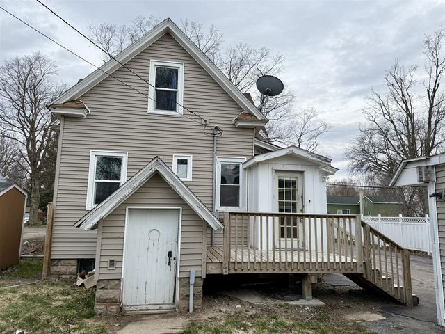 21 W Shepard Street, Hartford, MI 49057