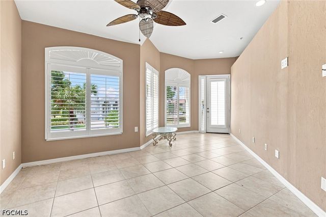 271 Lenell RD 4, Fort Myers Beach, FL 33931
