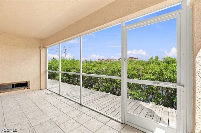 271 Lenell RD 4, Fort Myers Beach, FL 33931