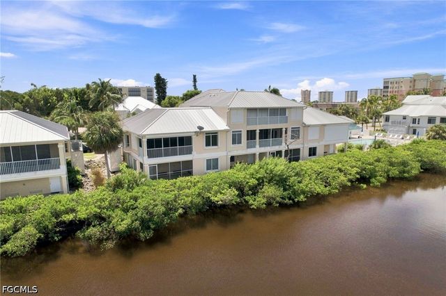271 Lenell RD 4, Fort Myers Beach, FL 33931