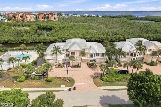271 Lenell RD 4, Fort Myers Beach, FL 33931