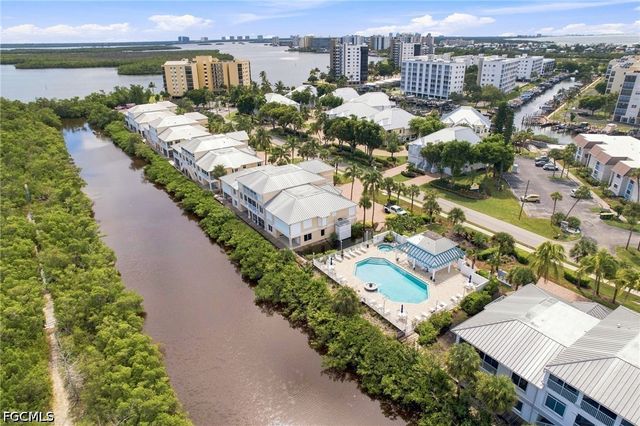 271 Lenell RD 4, Fort Myers Beach, FL 33931