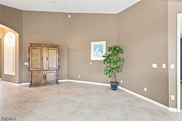 271 Lenell RD 4, Fort Myers Beach, FL 33931