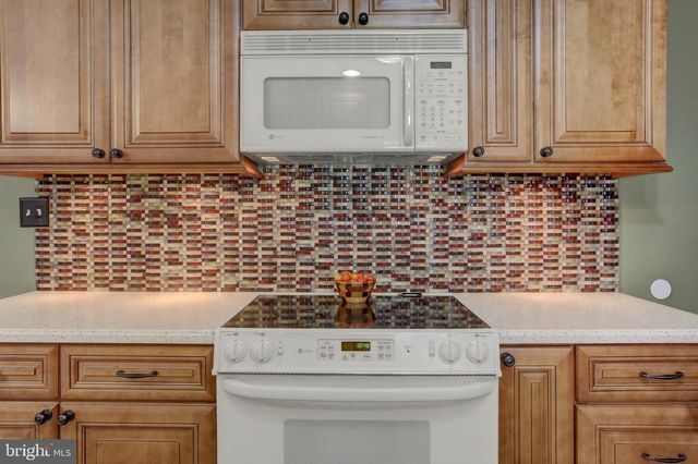 83 GRANDVIEW AVE, Chambersburg, PA 17201