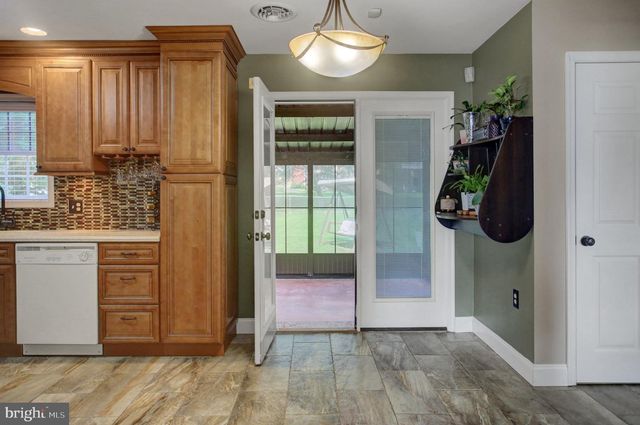 83 GRANDVIEW AVE, Chambersburg, PA 17201