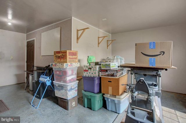 83 GRANDVIEW AVE, Chambersburg, PA 17201