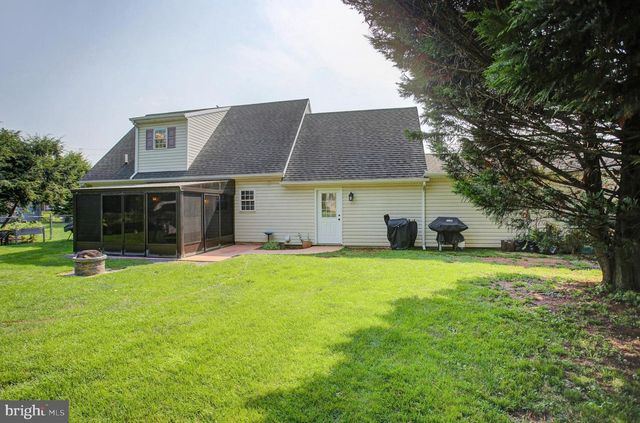83 GRANDVIEW AVE, Chambersburg, PA 17201