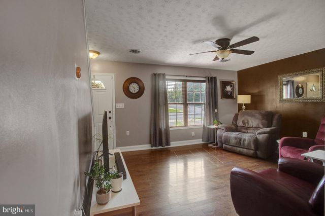 83 GRANDVIEW AVE, Chambersburg, PA 17201
