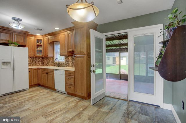 83 GRANDVIEW AVE, Chambersburg, PA 17201