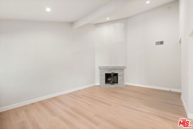 21500 Califa Street 185, Woodland Hills (los Angeles), CA 91367