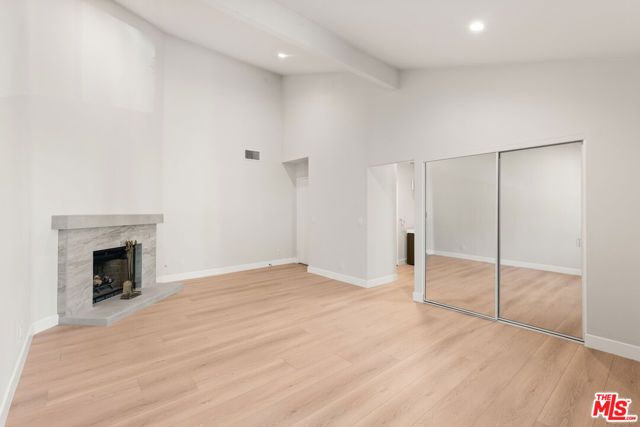 21500 Califa Street 185, Woodland Hills (los Angeles), CA 91367