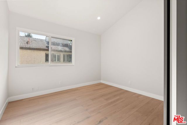 21500 Califa Street 185, Woodland Hills (los Angeles), CA 91367