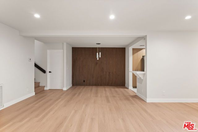 21500 Califa Street 185, Woodland Hills (los Angeles), CA 91367