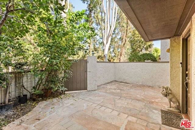 21500 Califa Street 185, Woodland Hills (los Angeles), CA 91367