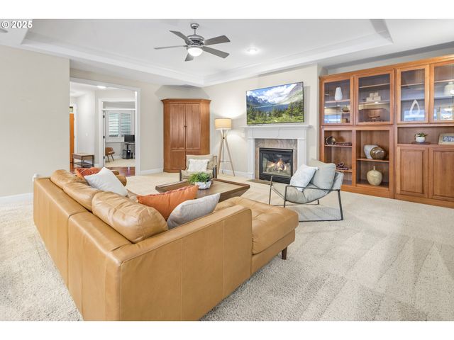 1627 Nw 35TH Cir, Camas, WA 98607