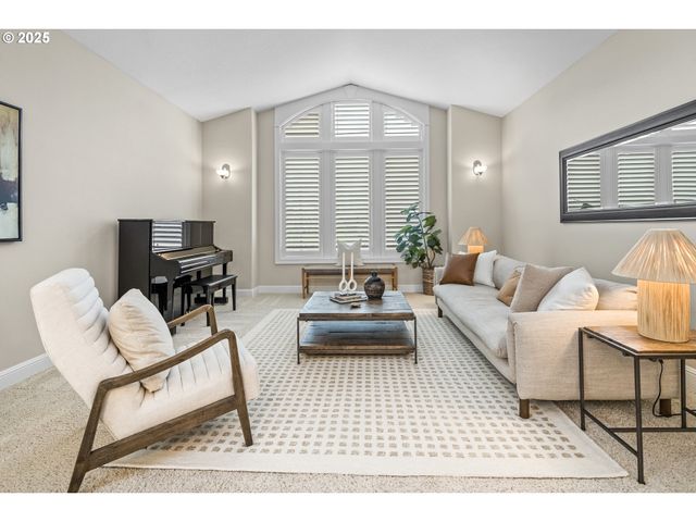 1627 Nw 35TH Cir, Camas, WA 98607