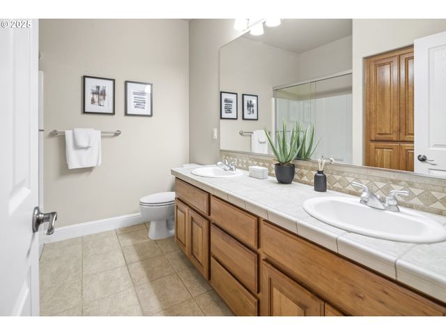 1627 Nw 35TH Cir, Camas, WA 98607
