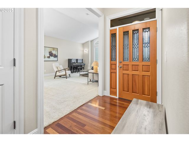 1627 Nw 35TH Cir, Camas, WA 98607