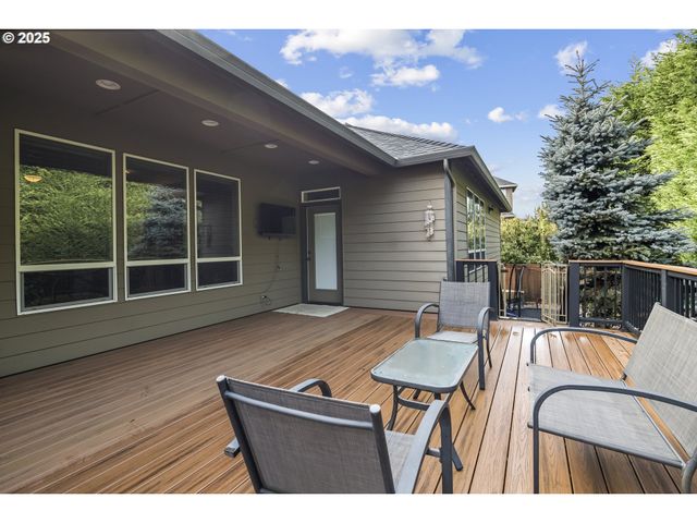 1627 Nw 35TH Cir, Camas, WA 98607