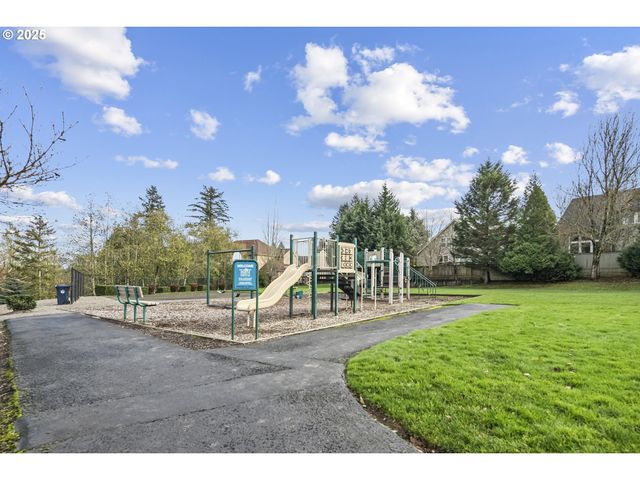 1627 Nw 35TH Cir, Camas, WA 98607