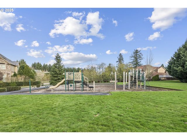 1627 Nw 35TH Cir, Camas, WA 98607