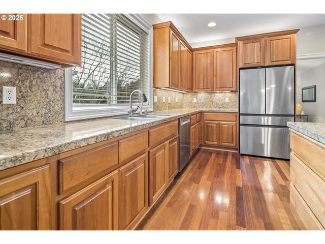 1627 Nw 35TH Cir, Camas, WA 98607