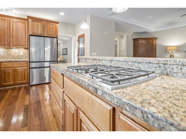 1627 Nw 35TH Cir, Camas, WA 98607