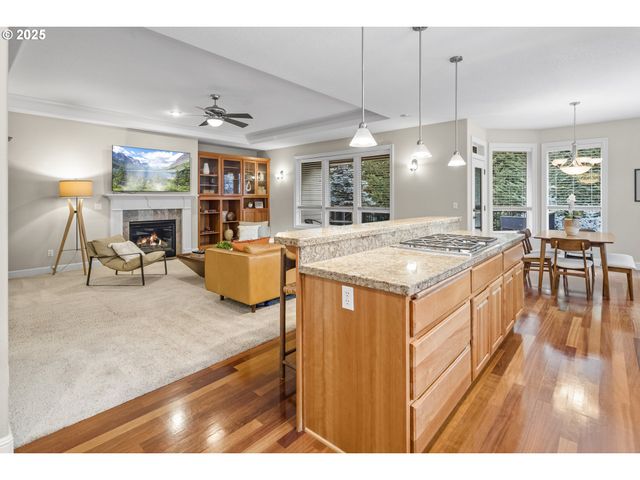 1627 Nw 35TH Cir, Camas, WA 98607