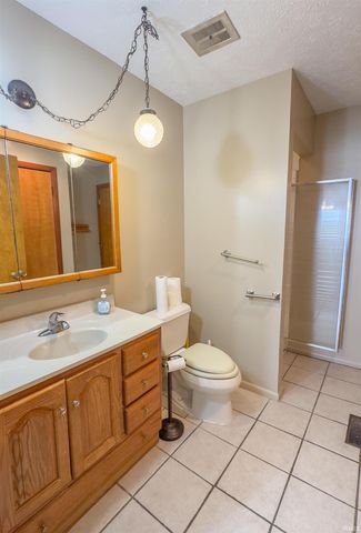 1914 Versailles Drive, Kokomo, IN 46902