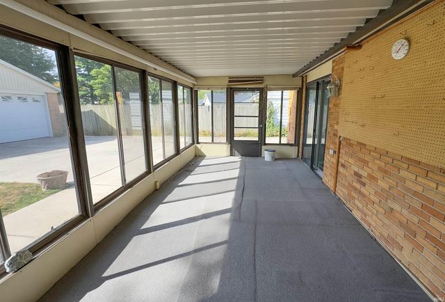 1914 Versailles Drive, Kokomo, IN 46902